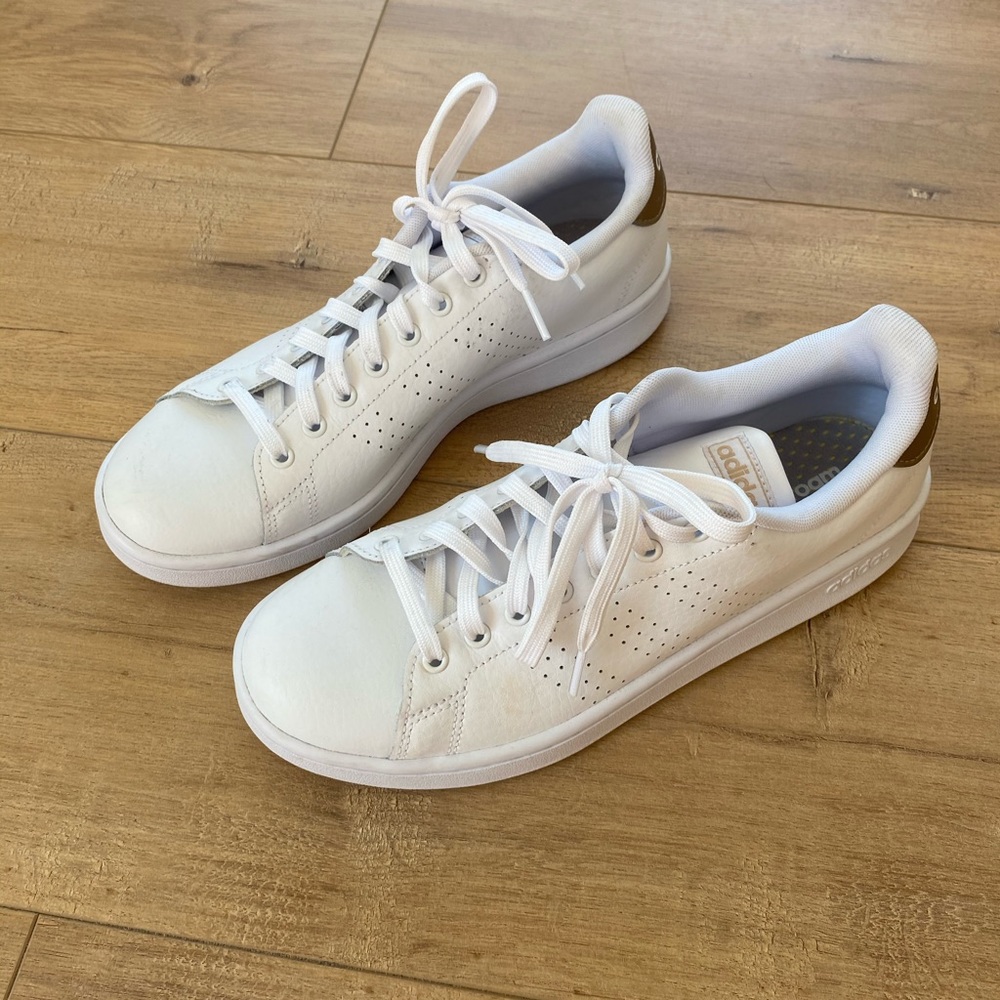 Adidas tennis shoes